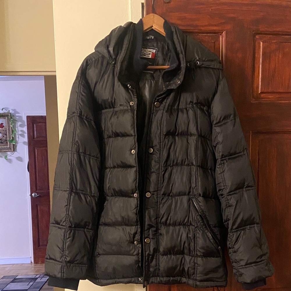 Stylish Black Puffer Jacket for Men